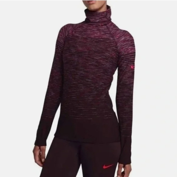 Nikepro Hyperwarm High Neck Womens Athletic Workout Top‎ Size Medium - Picture 1 of 8